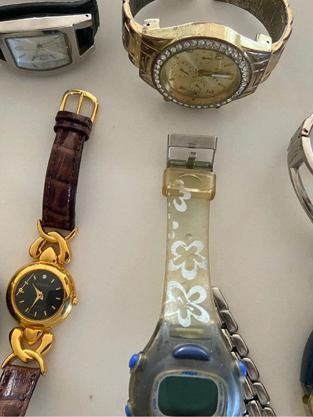 Mixed Women's Watches and Bands - Assorted Colors and Styles untested parts/Fix